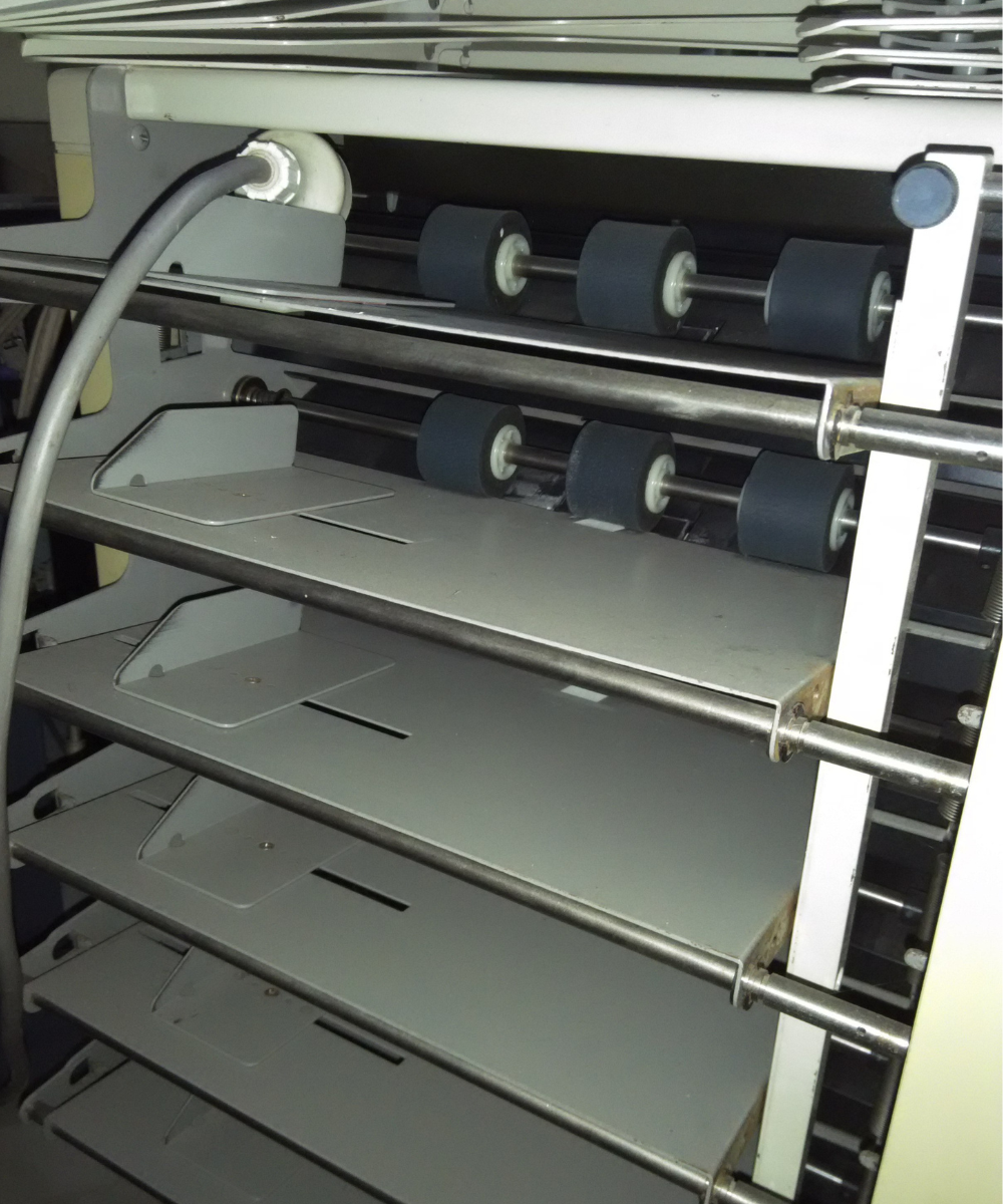 6 Bin Tabletop Collator